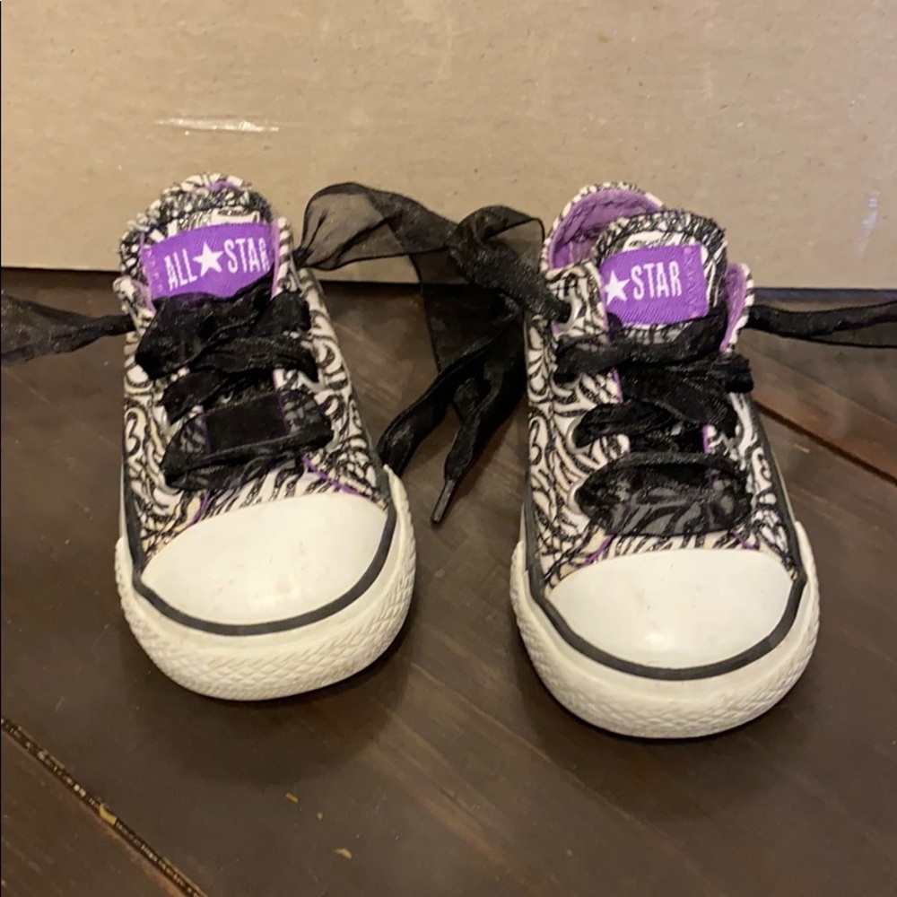 Zebra Print Toddler Size 4 Converse All Stars 🦓